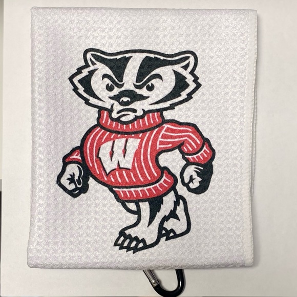 Wisconsin Badgers Golf Towel, 12 x 20, with carabiner - Picture 3 of 3